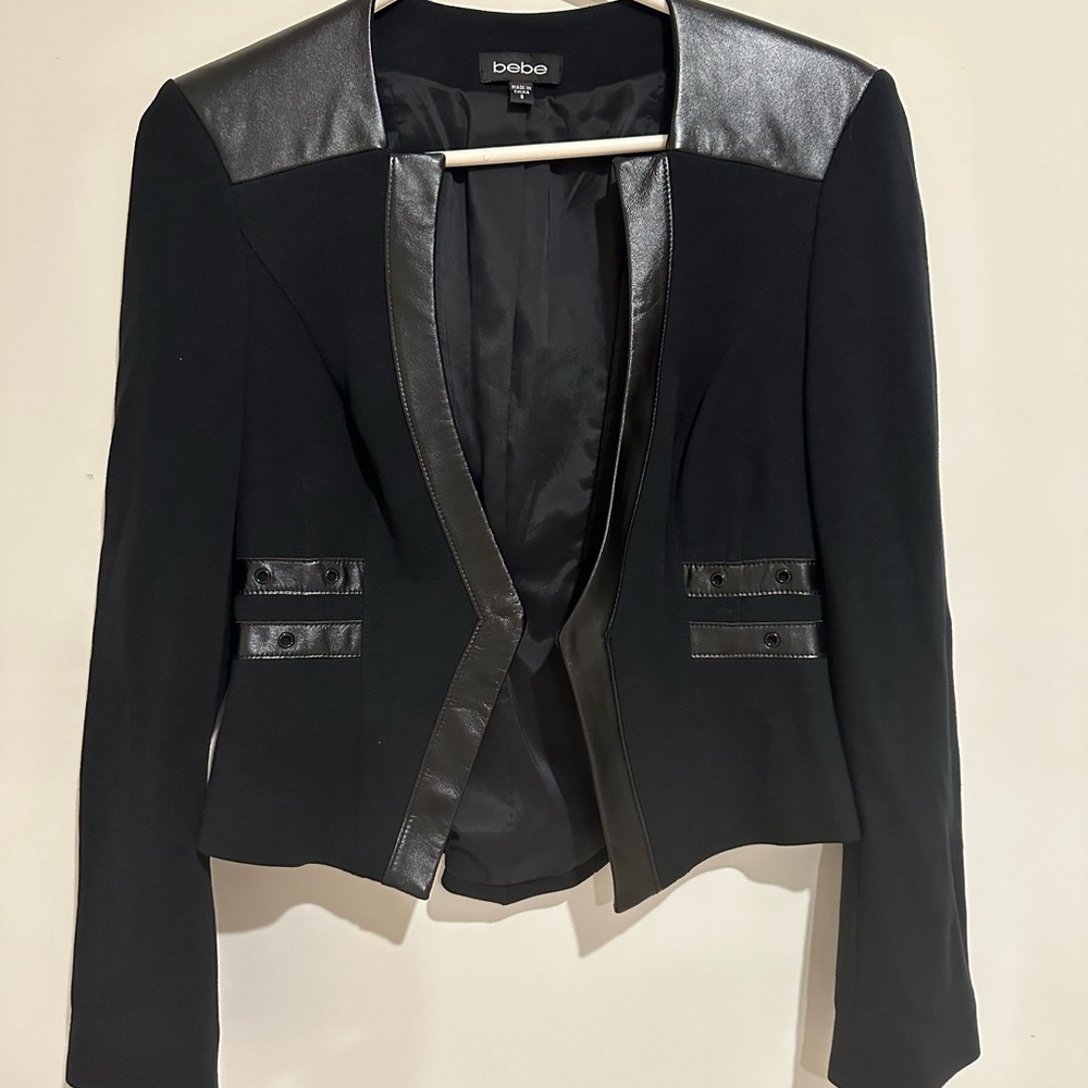 BEBE Women’s  Blazer/ Jacket